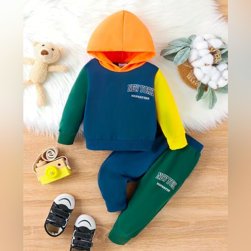New York color block sweats outfit EUC